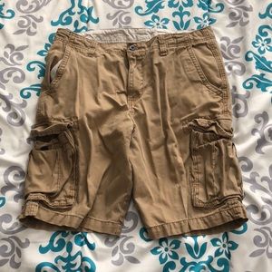 Cargo shorts, has no brand